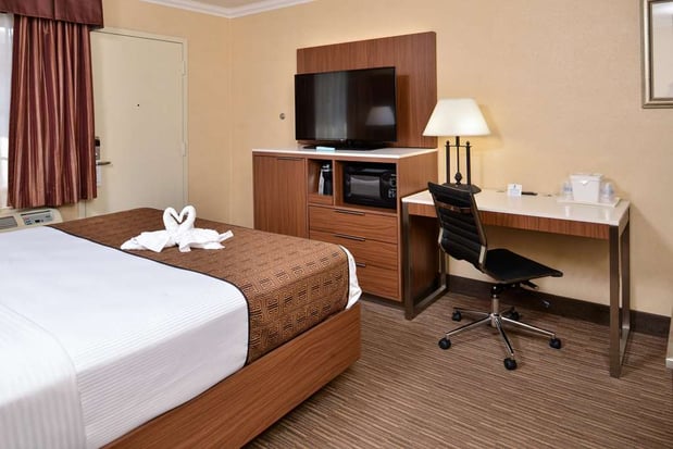 Images Best Western Hollywood Plaza Inn Hotel - Hollywood Walk of Fame LA