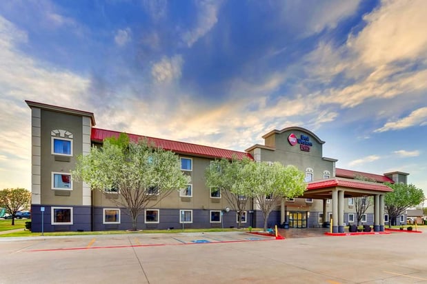 Images Best Western Plus University Inn & Suites