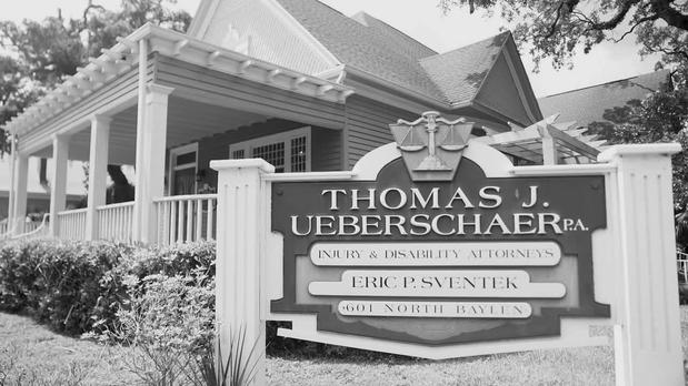 Images Thomas J. Ueberschaer, P.A.