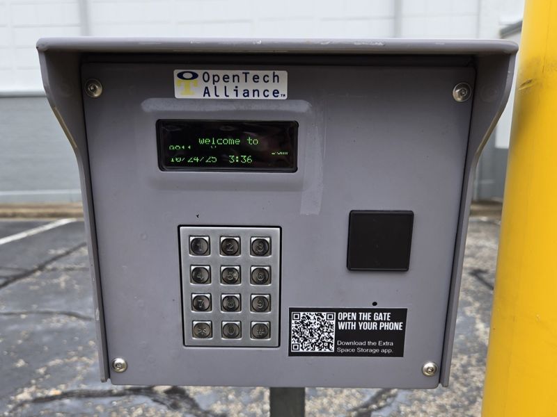 Images Extra Space Storage