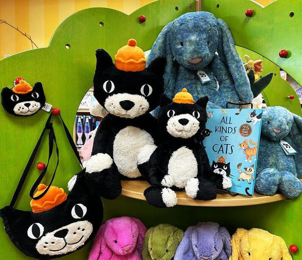 Images The Wonder Emporium