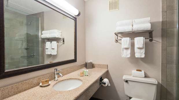 Images Best Western Plus Kingston Hotel And Conference Center