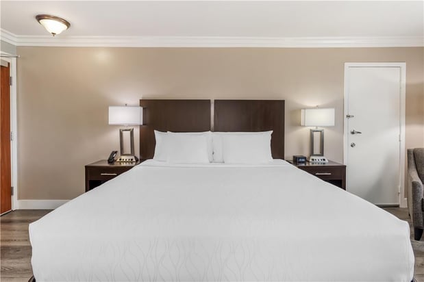 Images Best Western Plus LA Mid-Town Hotel