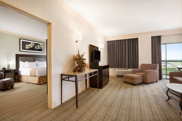 Images DoubleTree by Hilton Hotel Dallas - Love Field
