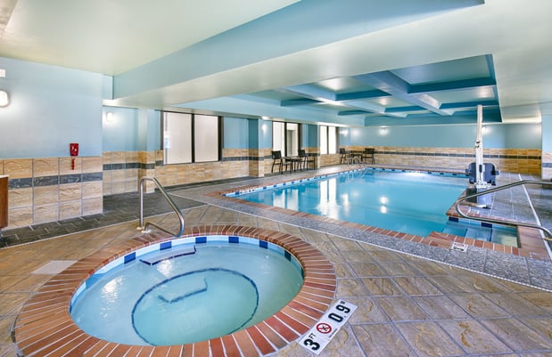 Images Holiday Inn Express & Suites Birmingham - Inverness 280 by IHG