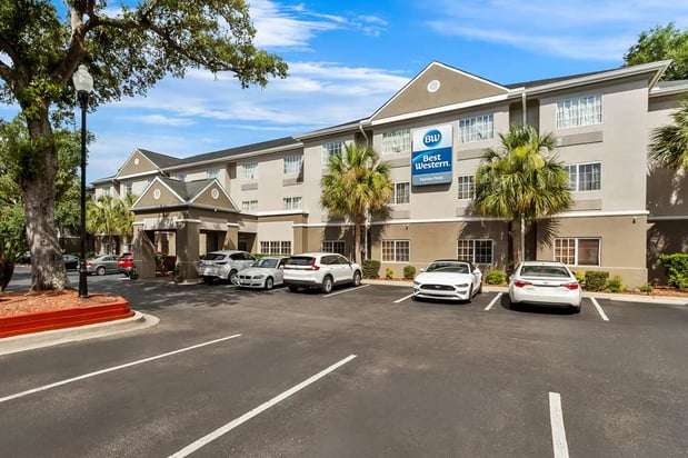 Images Best Western Patriots Point