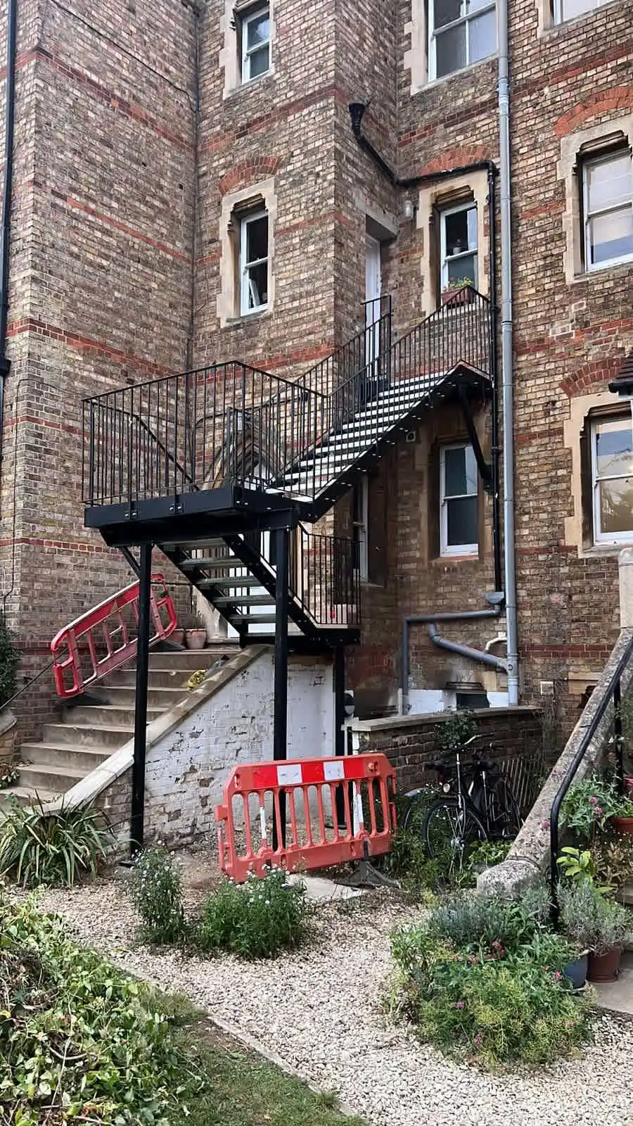 Images Oxford Fabrication Ltd