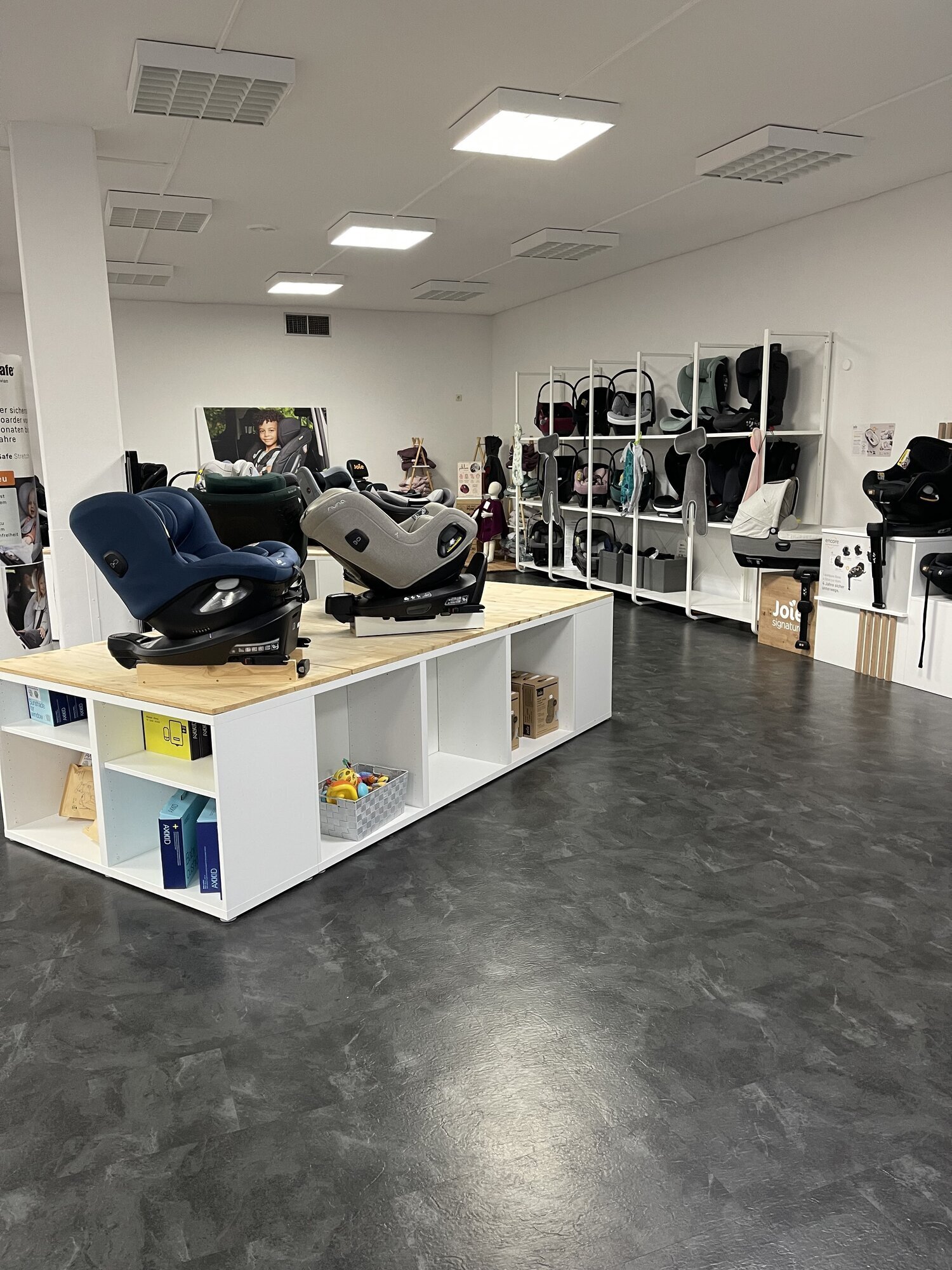 Löwenkidz - die Kindersitzprofis in Braunschweig, Luisenstraße 27 in Braunschweig