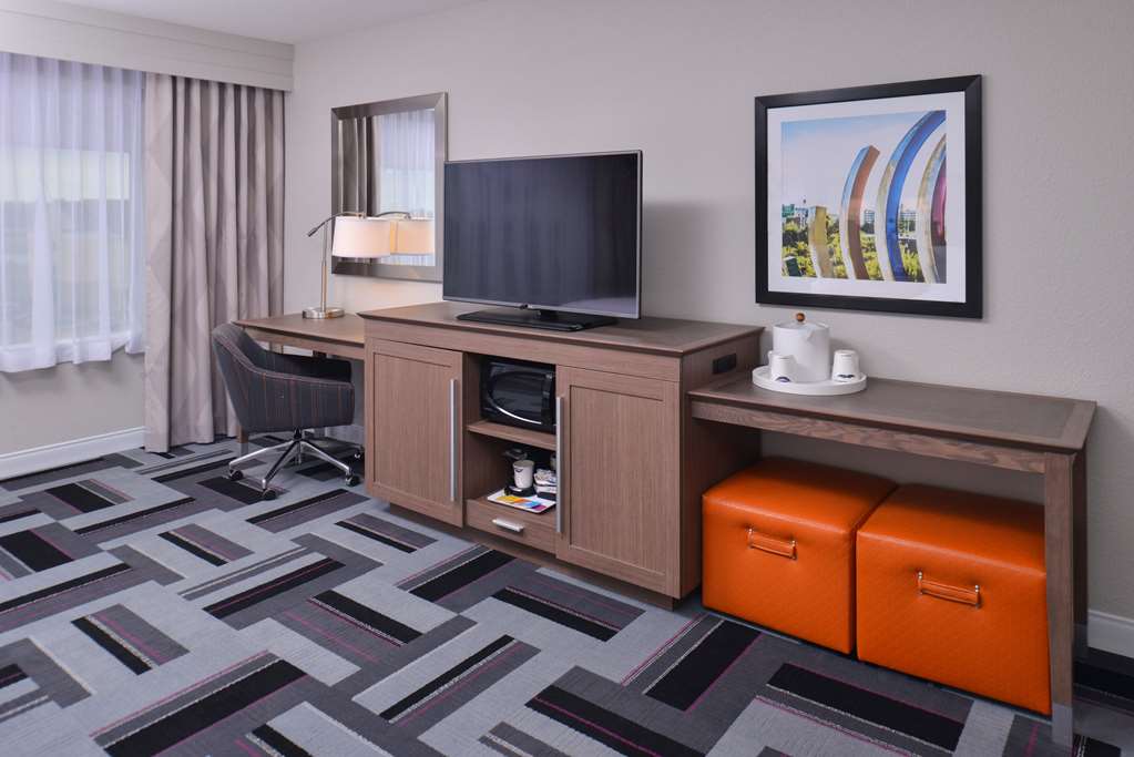 Guest room