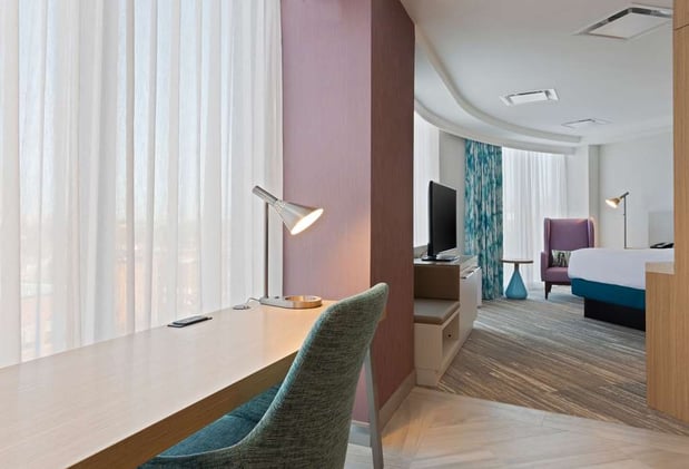Images Hilton Garden Inn Boston Brookline