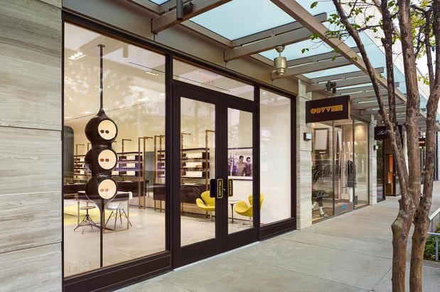 Images Oliver Peoples