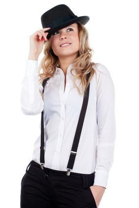 Handschuh am Neubau Gabriele Budweiser, Autohandschuhe, Hochzeitsschirme , FALKE Socken, Hosenträger Manufaktur, Regenschirme, Sonnenschirme UV Protektion, Doppler,  KNIRPS,  EMIL Trinkflasche, Paprcuts, CALEOS Holzschuhlöffel, Seidenhascherln, Selbstbind, Neubaugasse 44 in Wien