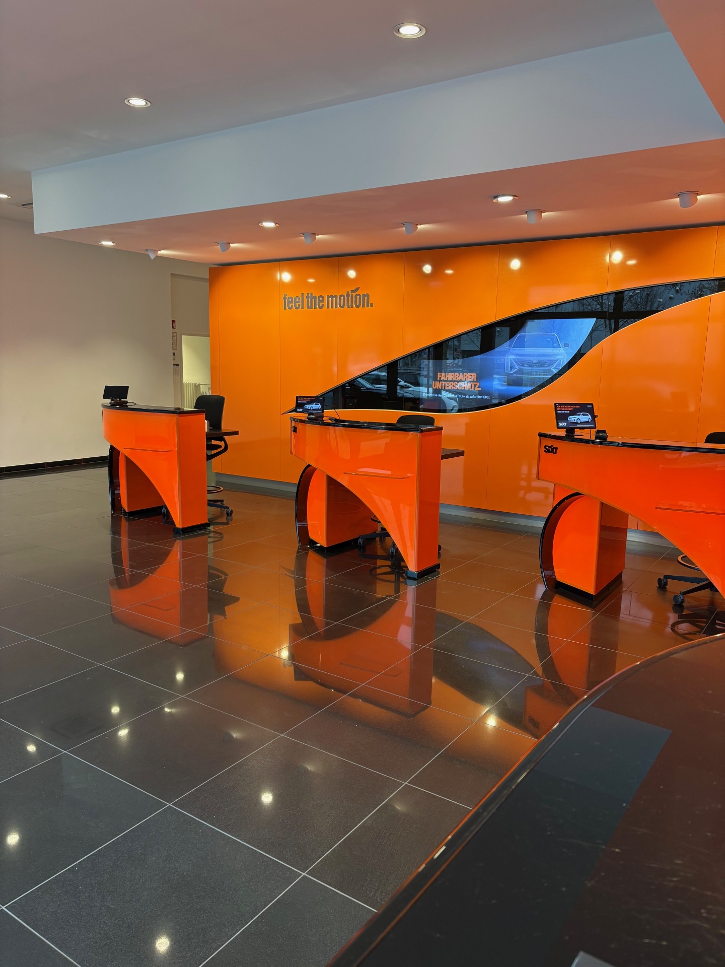 SIXT Auto- und Transportervermietung Essen Limbecker Platz, Ostfeldstr. 9 in Essen