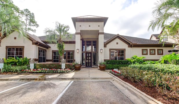 Images Stone Creek at Old Farm Apartments