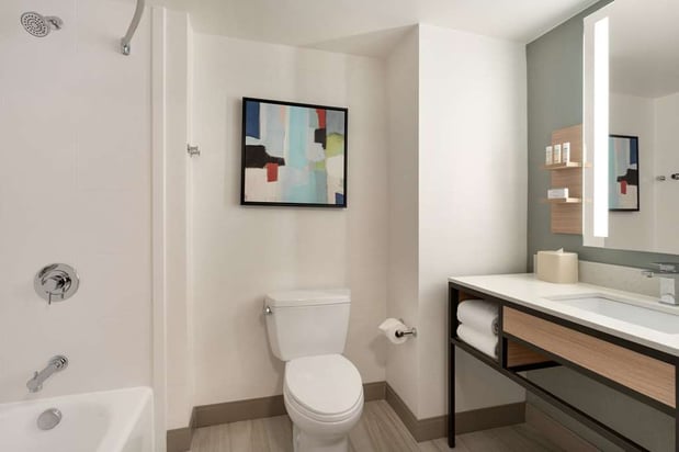 Images Hilton Garden Inn Tysons Corner