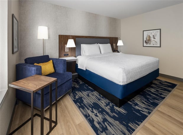 Images Hampton Inn & Suites Richmond/Glenside