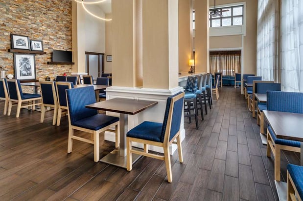 Images Hampton Inn & Suites Nashville-Vanderbilt-Elliston Place