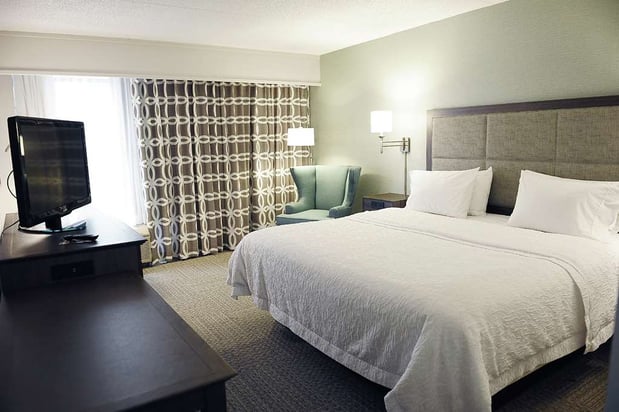 Images DoubleTree by Hilton Hotel Sterling - Dulles Airport