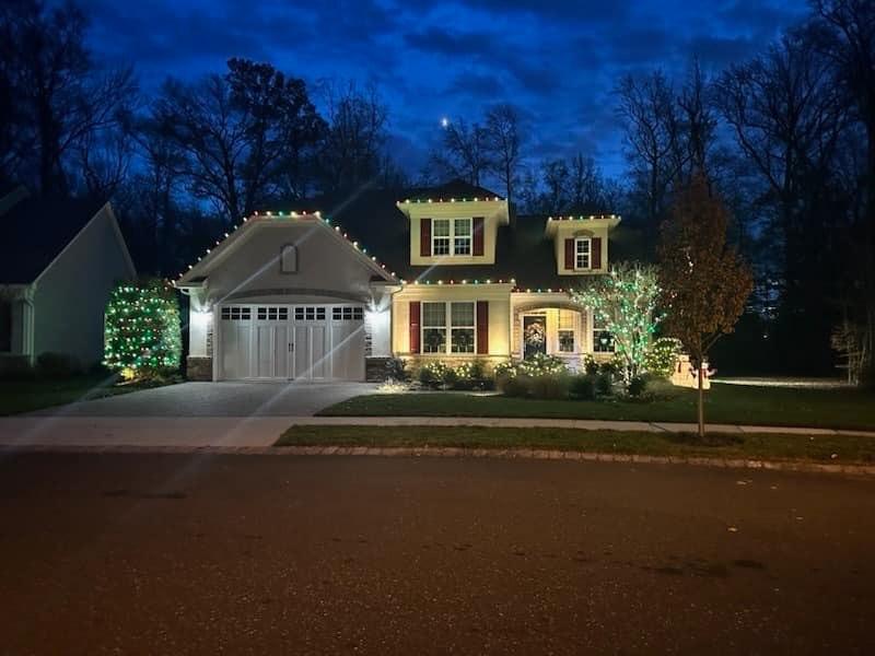 Images Rudy & Co. Holiday Lighting