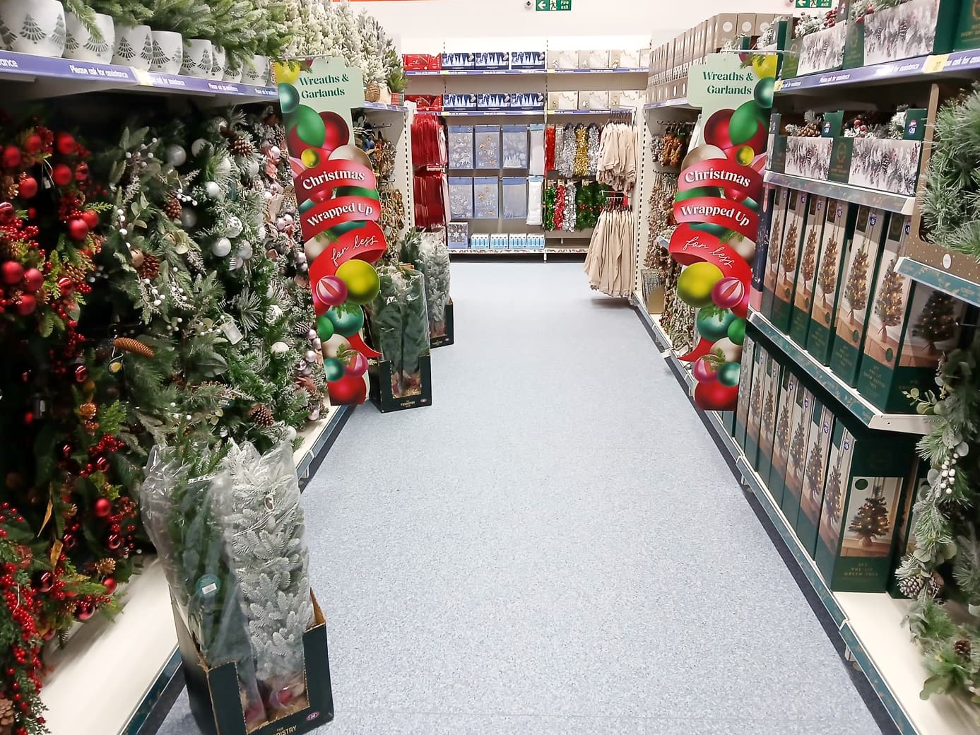 Images B&M Home Store with Garden Centre
