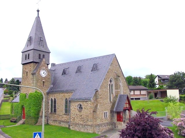 Bild 1 Evangelische Kirche Aumenau - Evangelische Kirchengemeinde Aumenau in Villmar