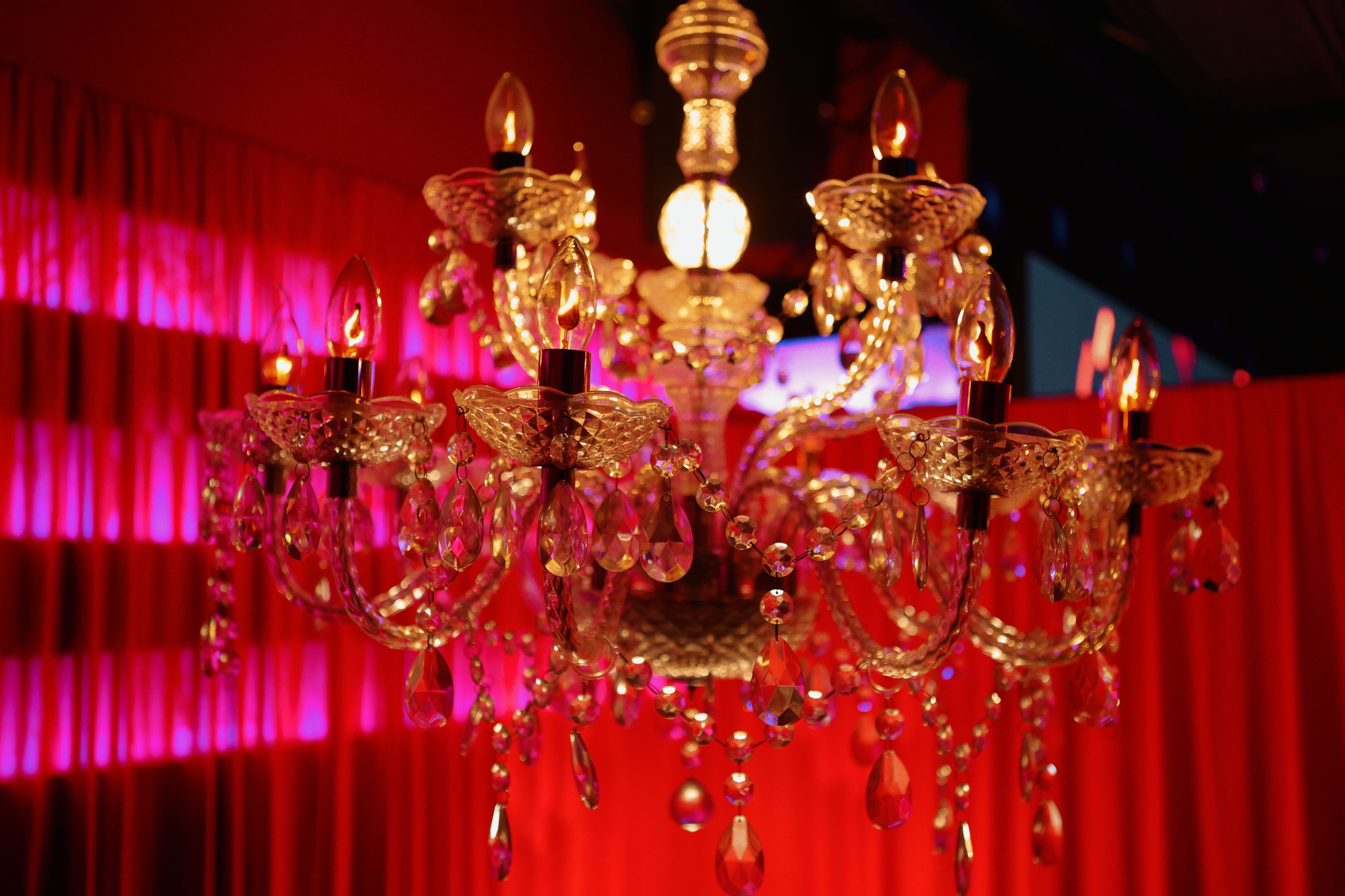 Bilder Crystal Club & Lounge | Stripclub | Tabledance | Live Shows | Nightclub