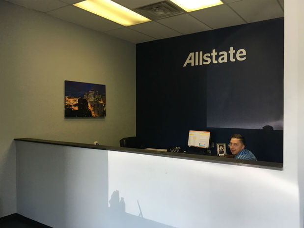 Images Mark Ellingson: Allstate Insurance