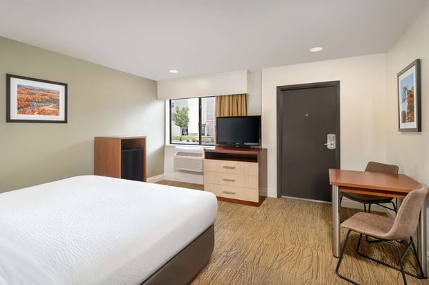 Images Best Western Red Hills
