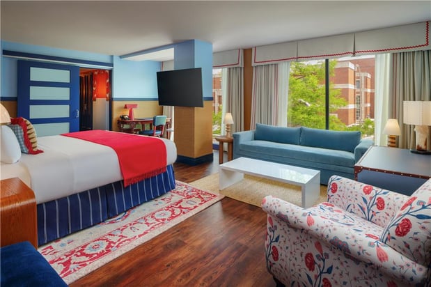 Images Graduate by Hilton Dallas