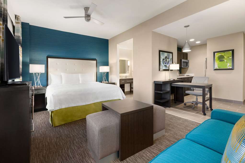 Guest room Homewood Suites by Hilton Charlotte/SouthPark Charlotte (704)442-4050
