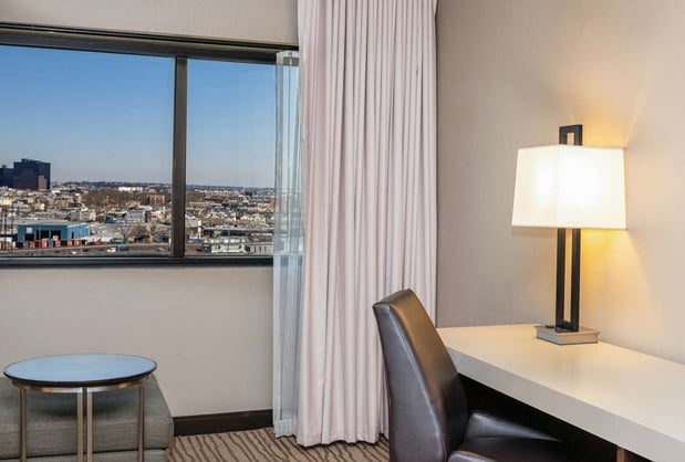 Images DoubleTree by Hilton Hotel Newark Airport