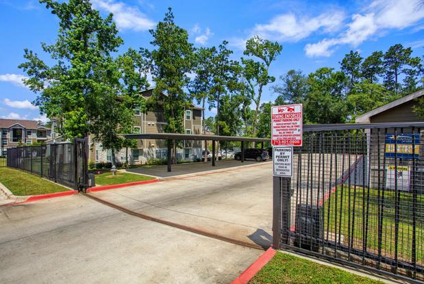 Images Urban Oaks at Conroe