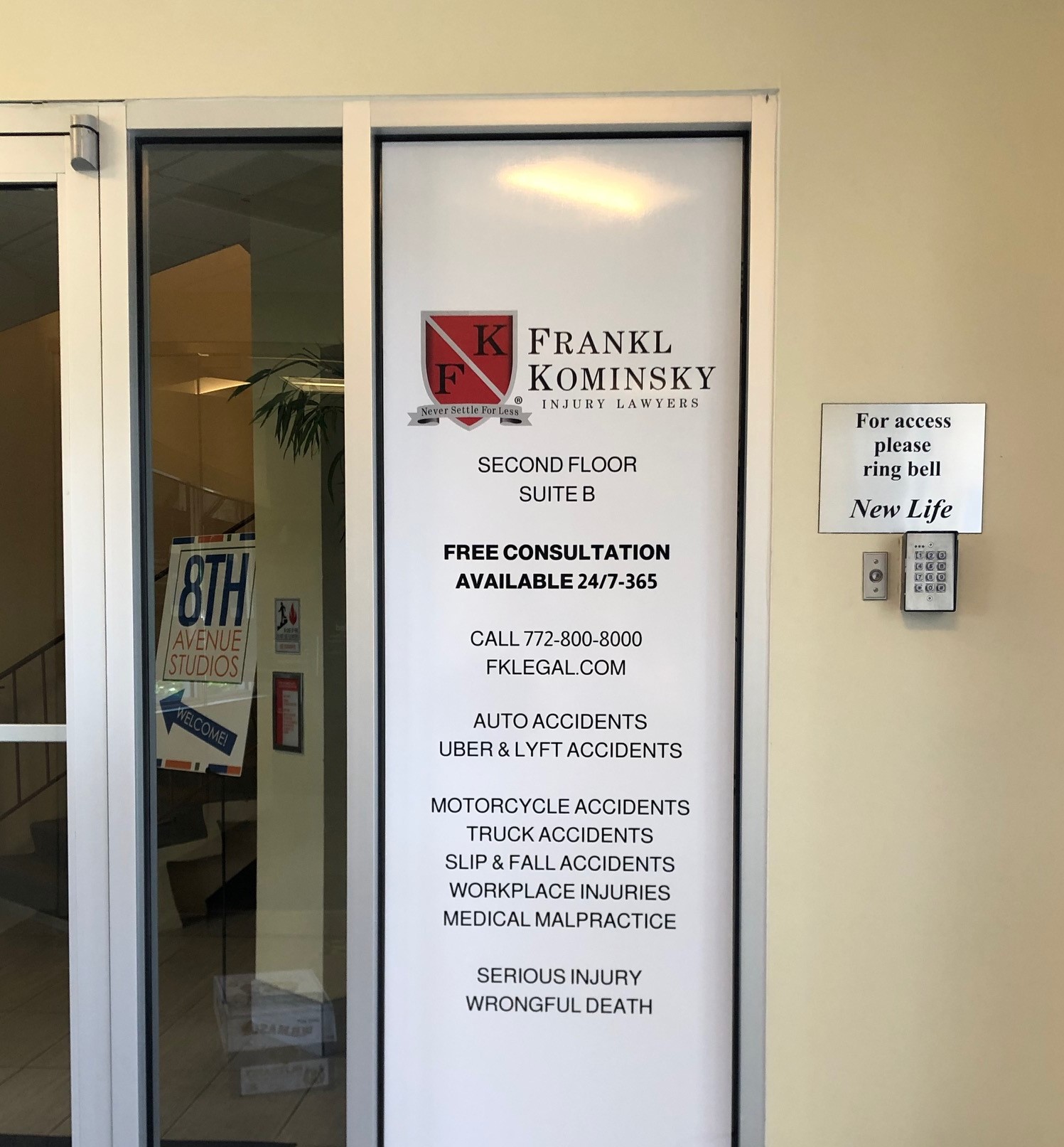 The lawyers at Frankl Kominsky are experienced litigators who have handled numerous personal injury cases. We have represented clients who were injured as a result of dangerous property conditions, defective products, medical malpractice, vehicle collisions, and other accidents. Our attorneys understand the tactics that insurance companies use to dodge liability. We have the knowledge and courtroom experience to effectively counter their arguments. Our lawyers have a record of accomplishment that shows not just our passion for the law but our commitment to obtaining the compensation that our clients need to move forward after a devastating injury.