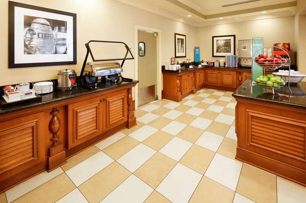 Images Hampton Inn & Suites Savannah/Midtown