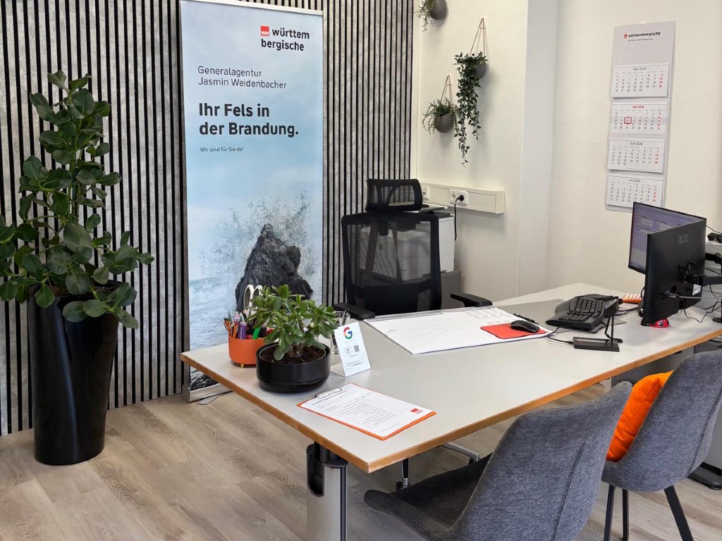 Württembergische Versicherung: Jasmin Weidenbacher Schmidt, Maybachstraße 27 in Löwenstein