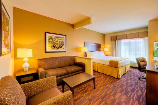 Images Holiday Inn Express & Suites Granbury by IHG