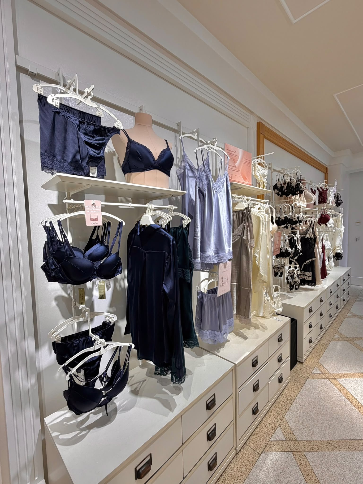 Intimissimi, Europa Allee 6 in Frankfurt Am Main