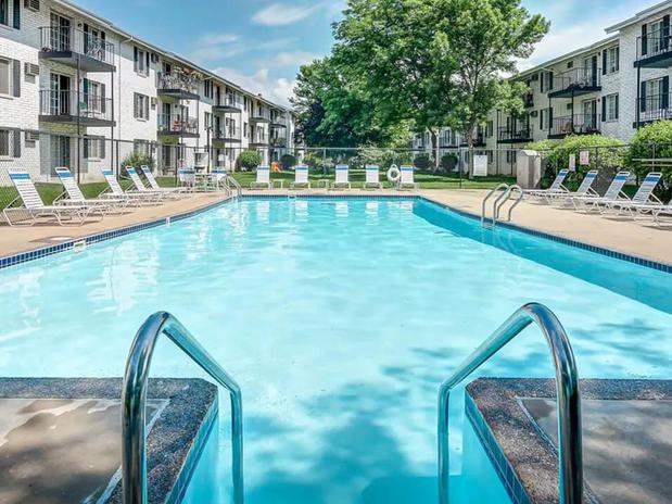 Images Rivers Edge Apartments