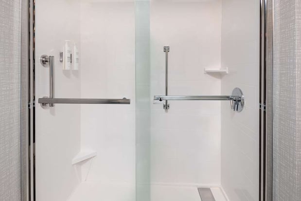 Images Hampton Inn Hartford/Airport
