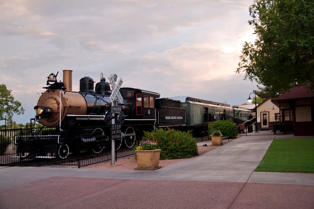 Images Scottsdale Plaza Resort