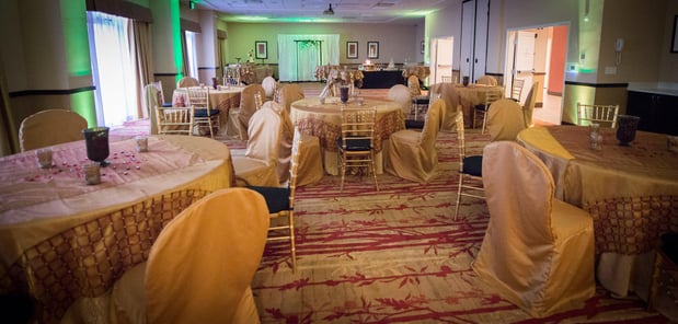 Images Holiday Inn Express & Suites Denver South - Castle Rock by IHG