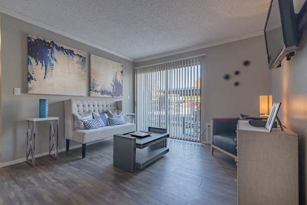 Images Monterra Ridge Apartments