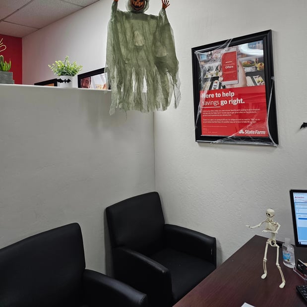 Images Llyrena Sherwood - State Farm Insurance Agent