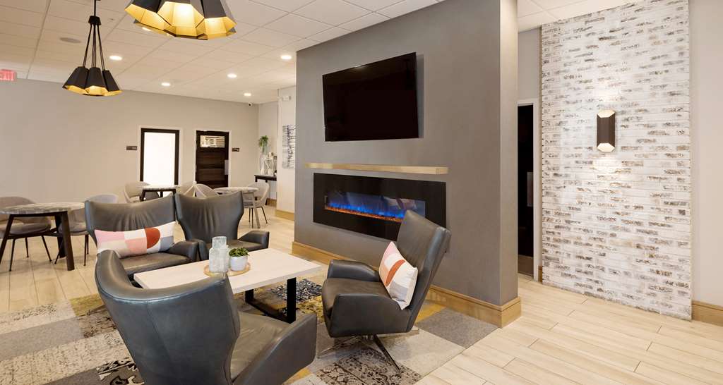 Privé Lounge The Rushmore Hotel & Suites, BW Premier Collection Rapid City (605)348-8300