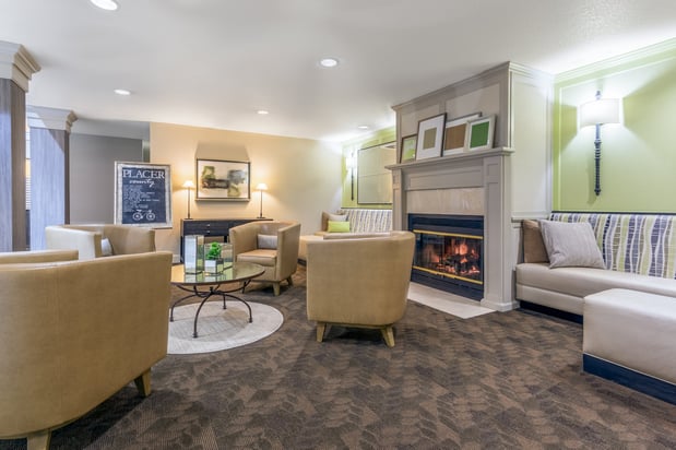 Images Holiday Inn Auburn by IHG