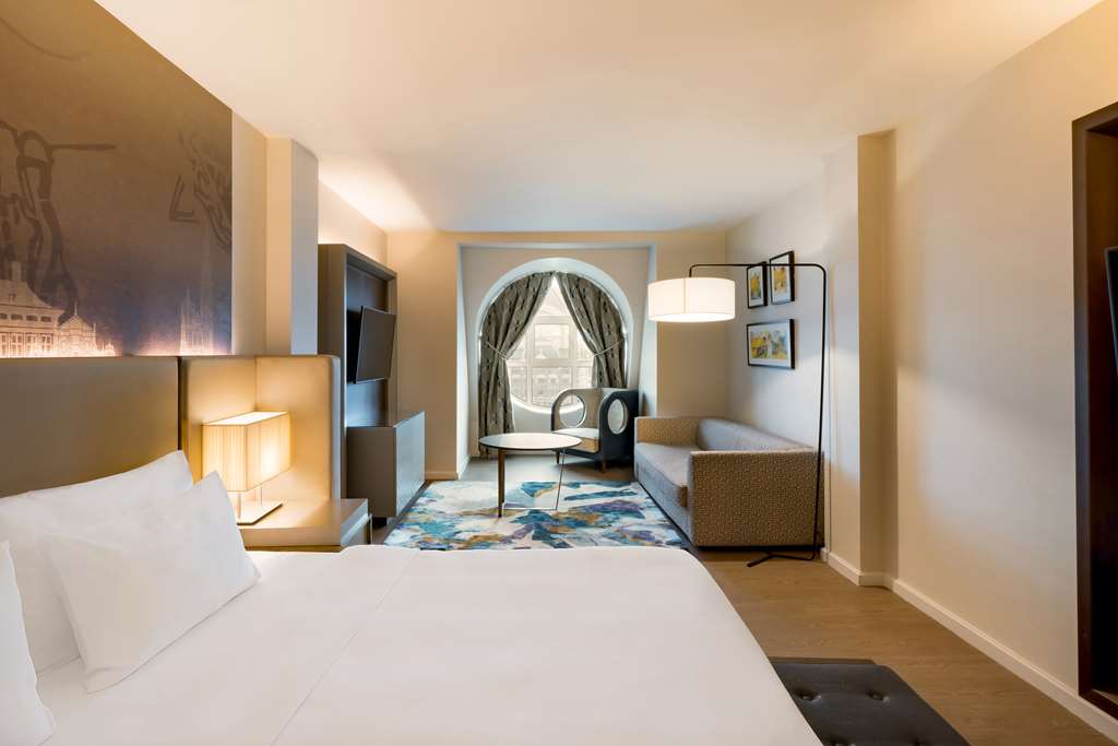 Junior Suite with station view Radisson Blu Hotel, Antwerp City Centre Antwerpen 03 203 12 34