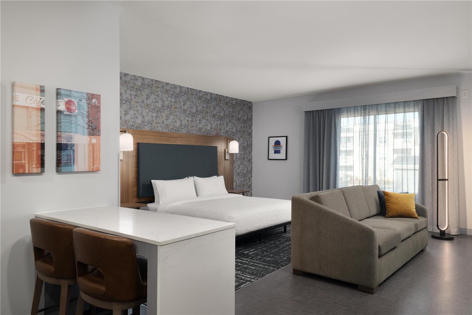 Guest room
