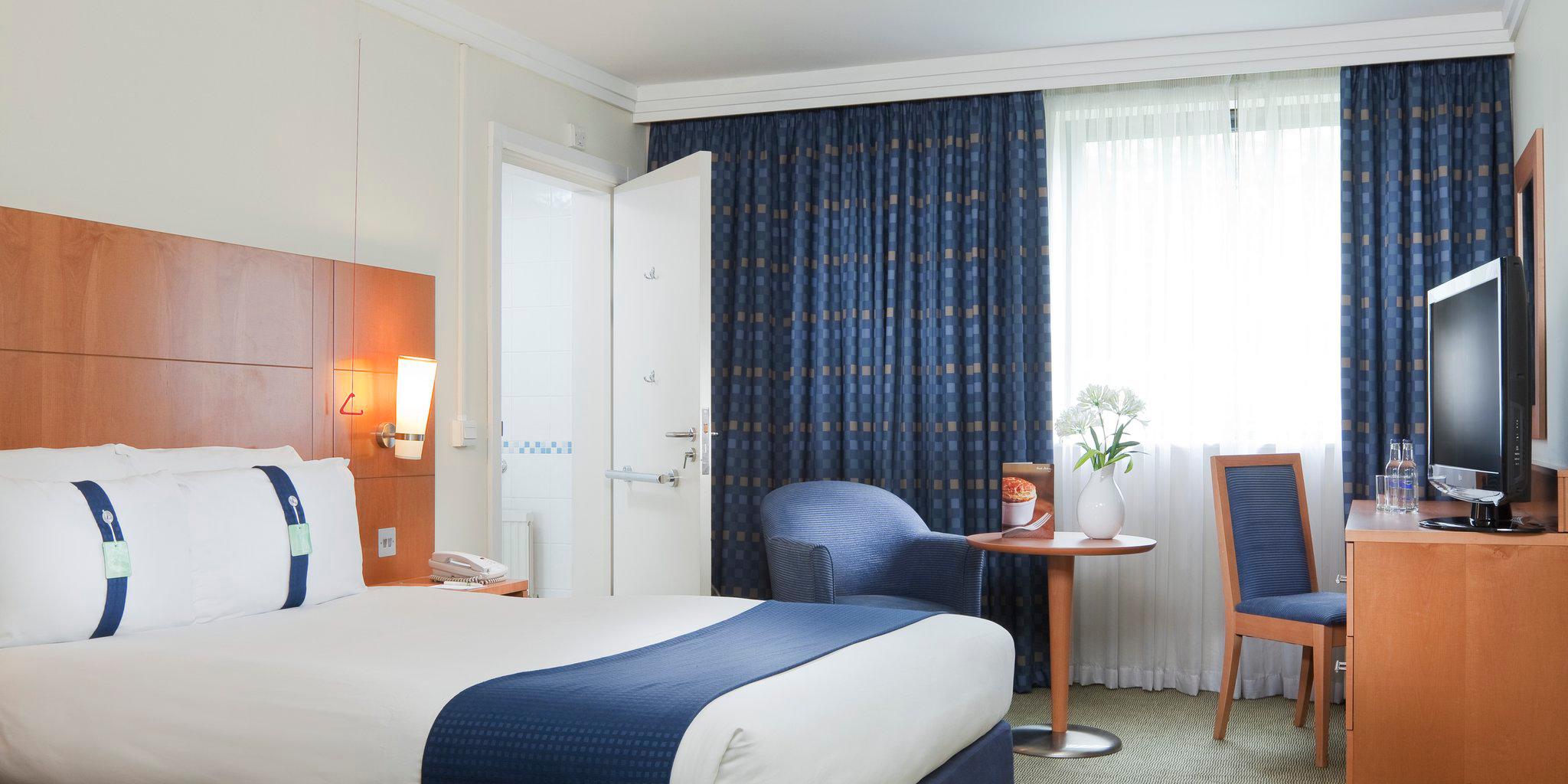 Holiday Inn Maidenhead/Windsor, an IHG Hotel Maidenhead 03719 429053