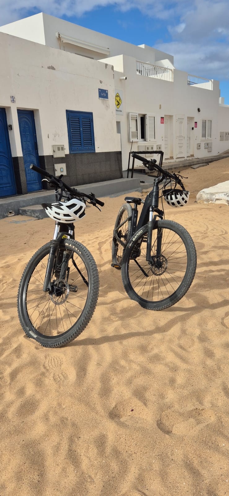 Images El Mato bike- Rent a bike -bicicletas -electricas - isla la Graciosa