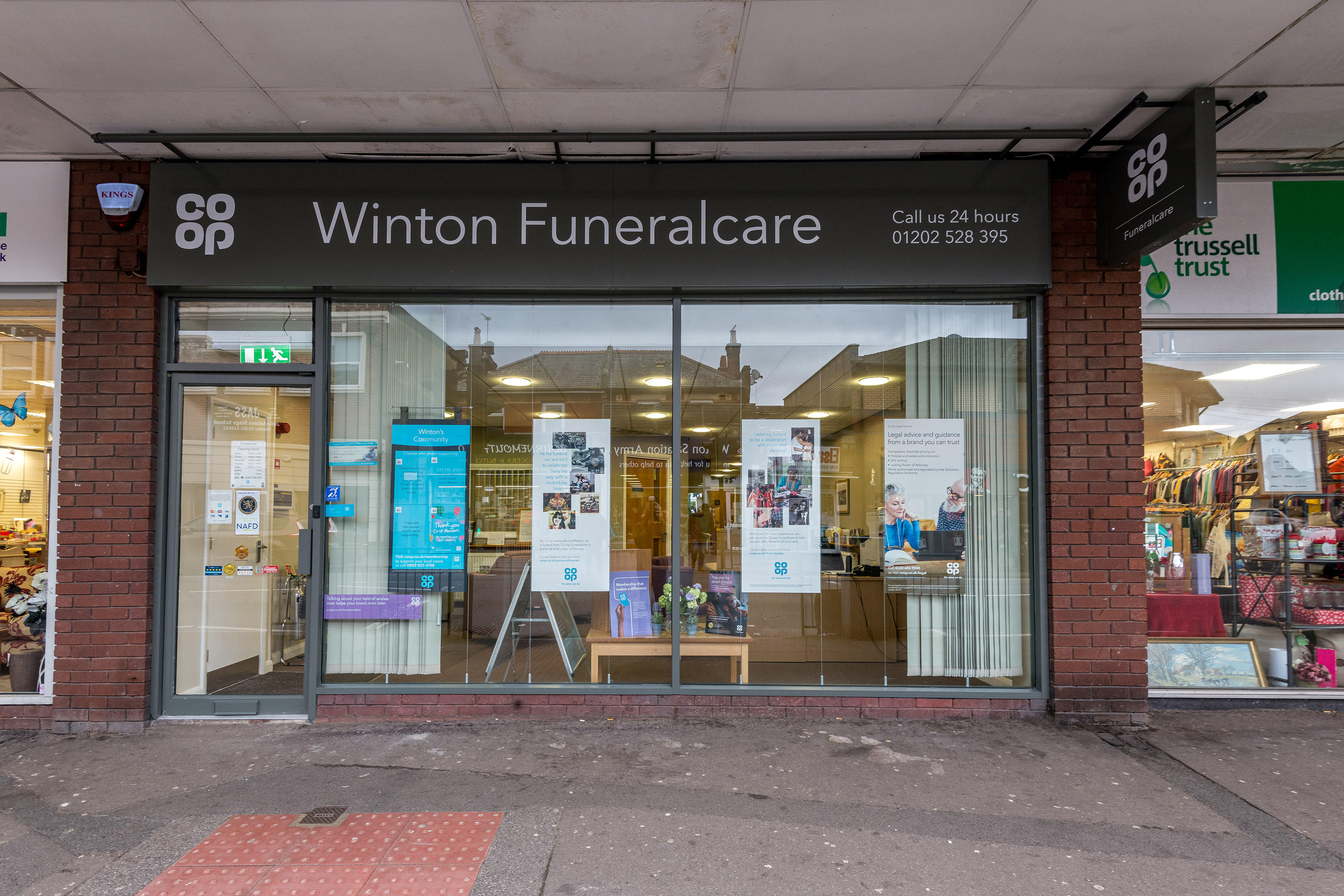 Images Co-op Funeralcare, Winton
